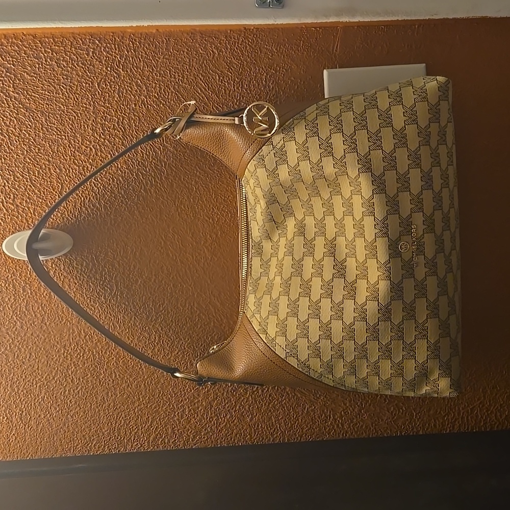 Mk Satchel